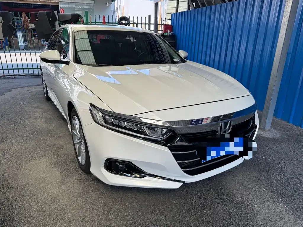 Honda Accord — фото 8