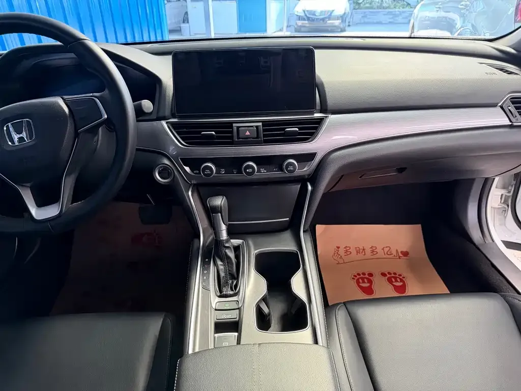 Honda Accord — фото 3