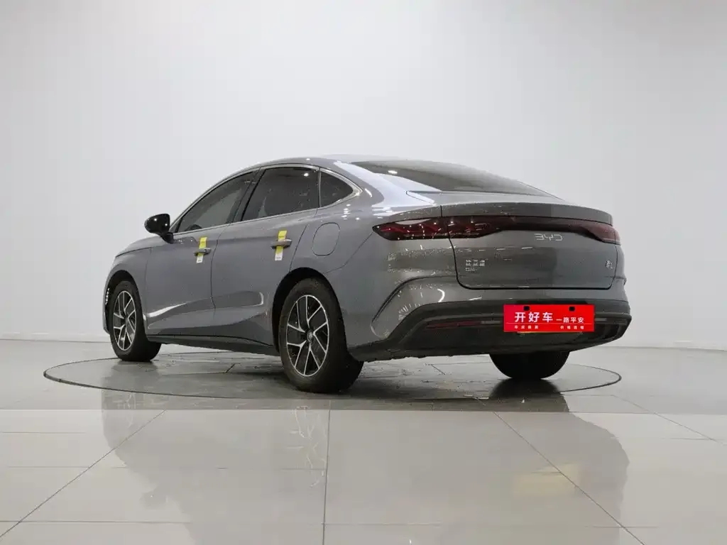BYD Qin L — фото 10