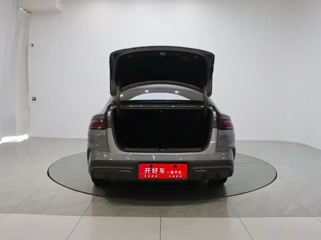 BYD Qin L — фото 4