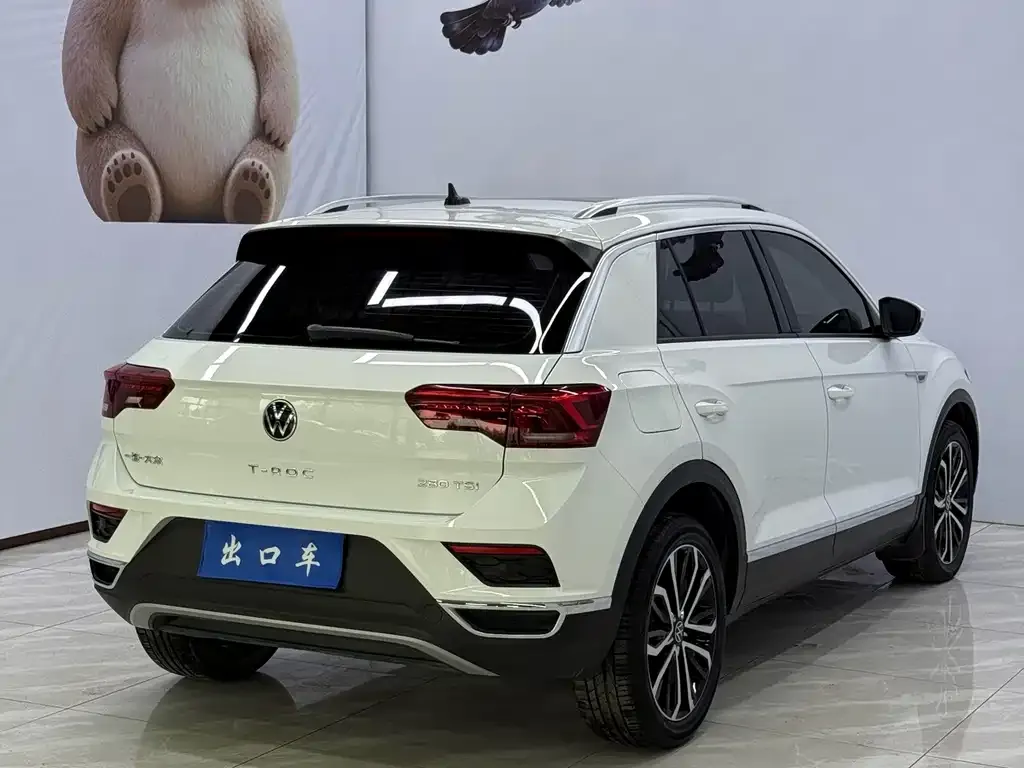 Volkswagen T-Roc — фото 7