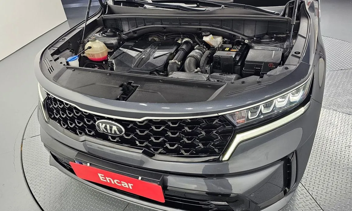 Kia Sorento — фото 9