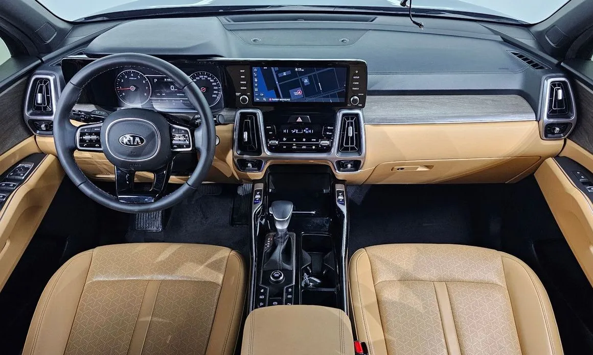 Kia Sorento — фото 7