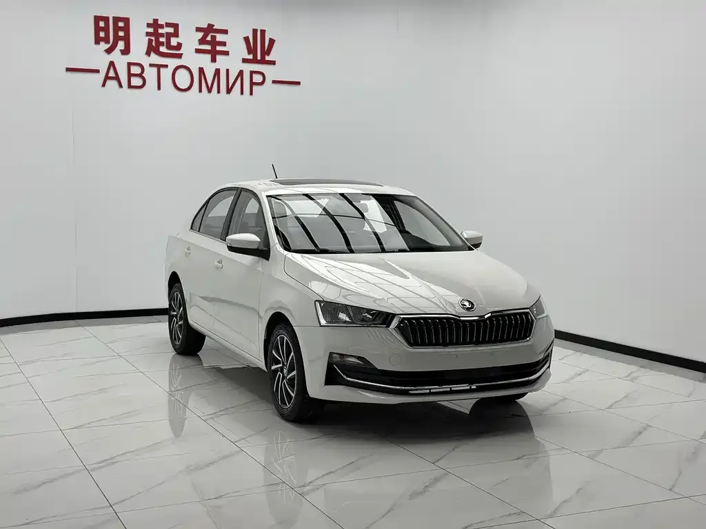 Skoda Rapid — фото 7