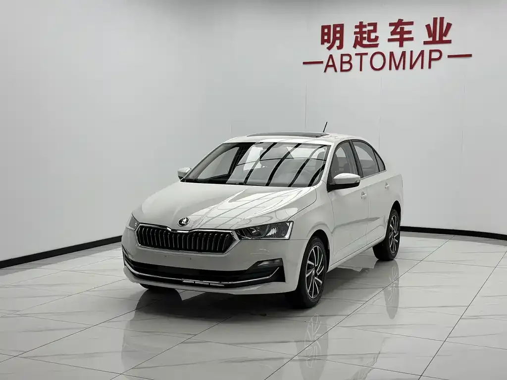 Skoda Rapid — фото 4