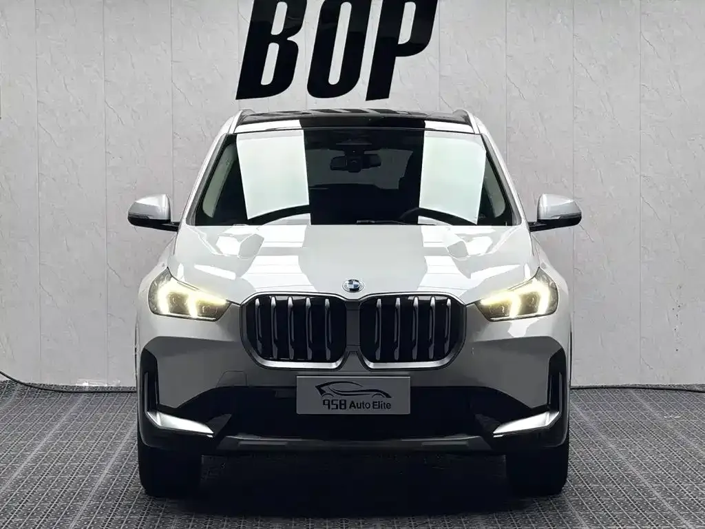 BMW X1 — фото 5