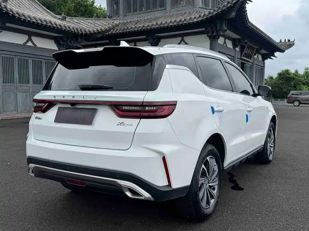 Geely Vision X6 — фото 3