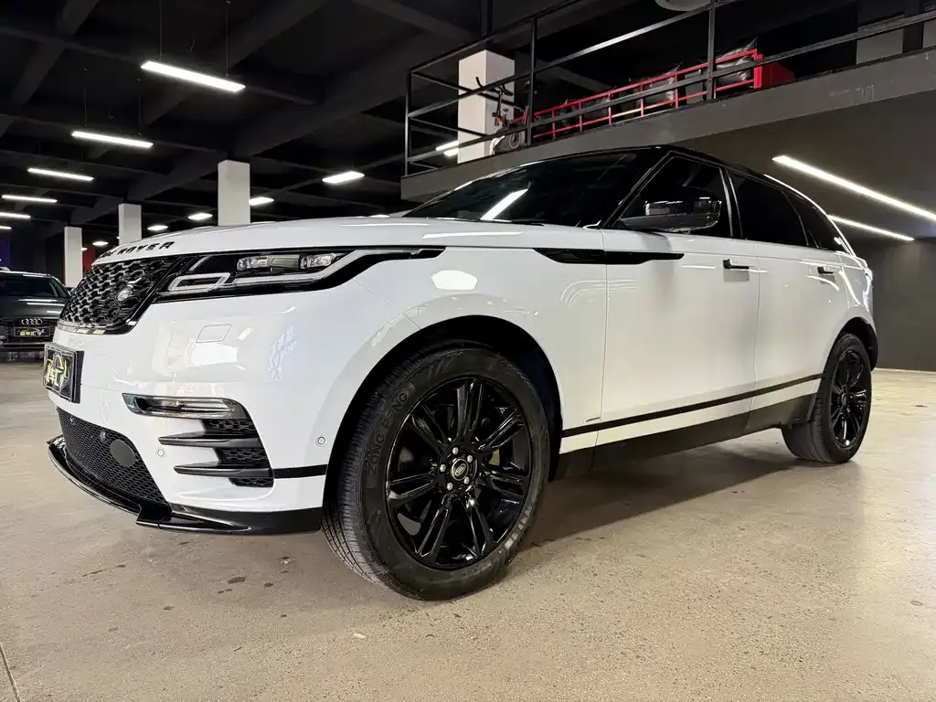 Land Rover Velar — фото 1