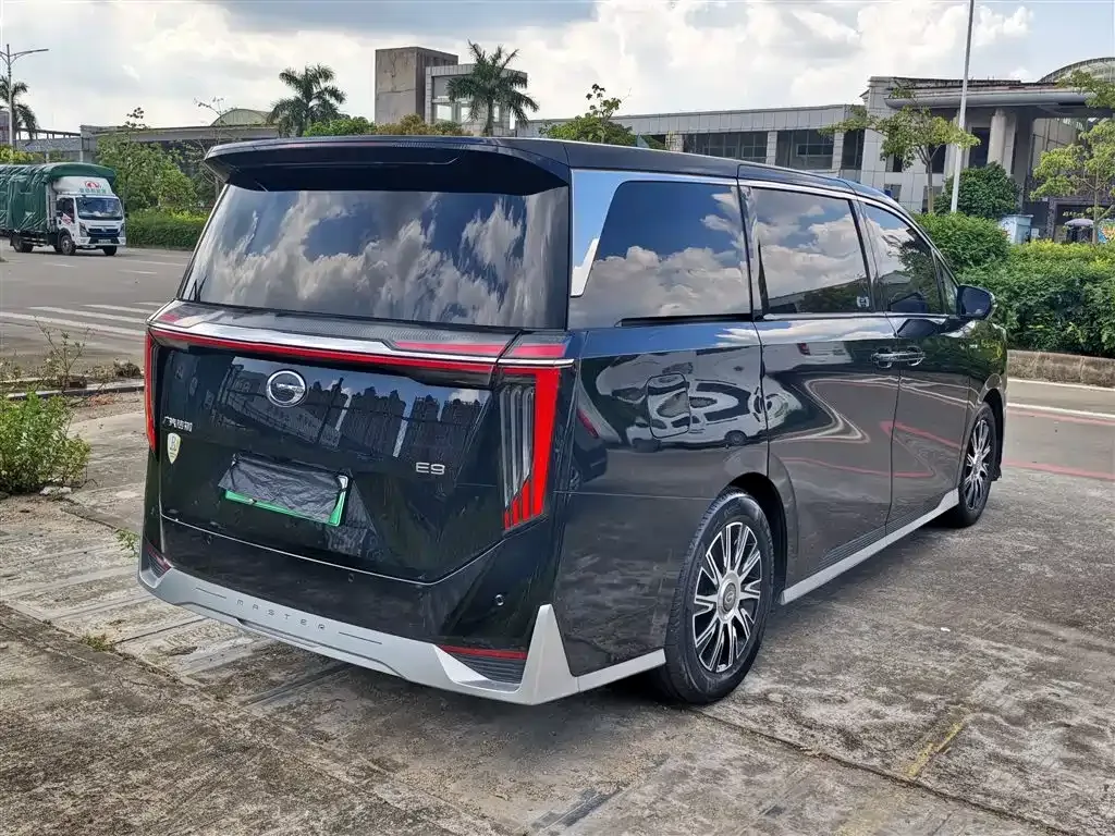 GAC Motor Trumpchi E9 — фото 3