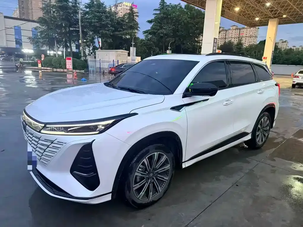 Changan CS75PLUS — фото 3