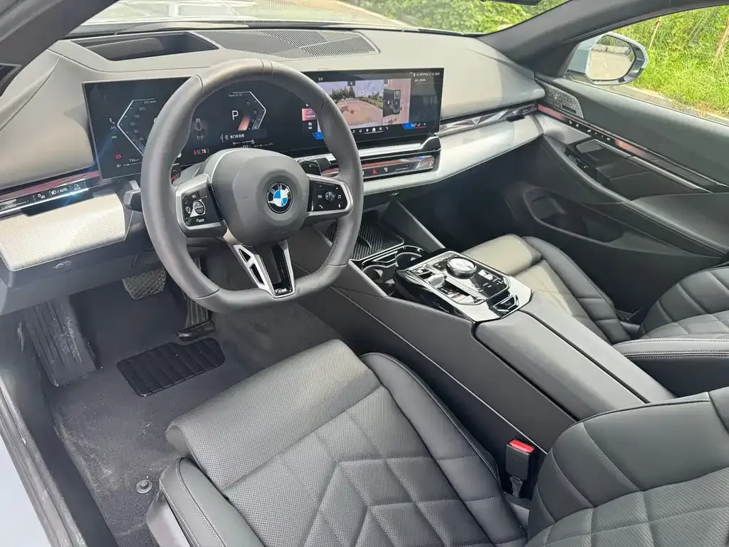 BMW 5 Series (Import) — фото 9
