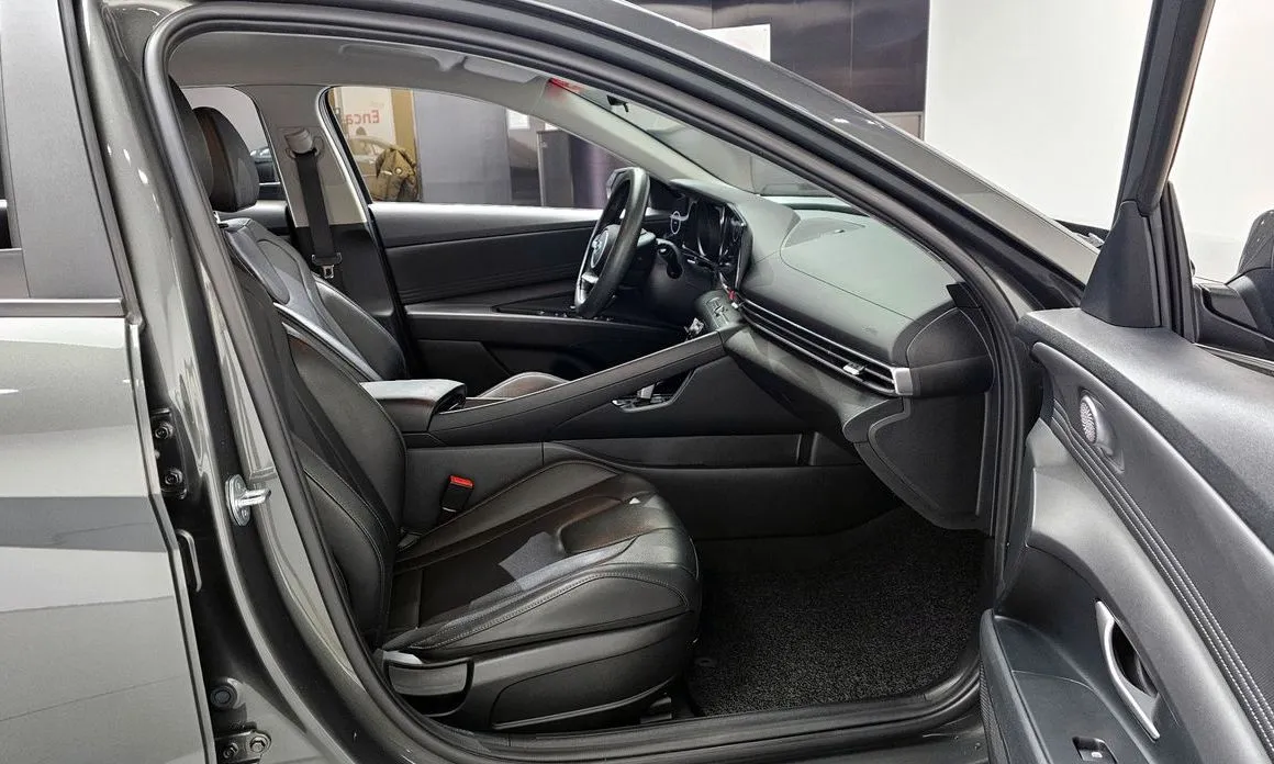 Hyundai AVANTE — фото 3