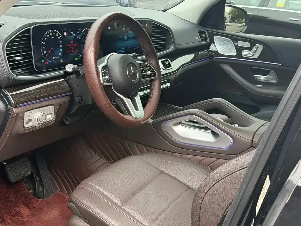 Mercedes-Benz GLS — фото 4