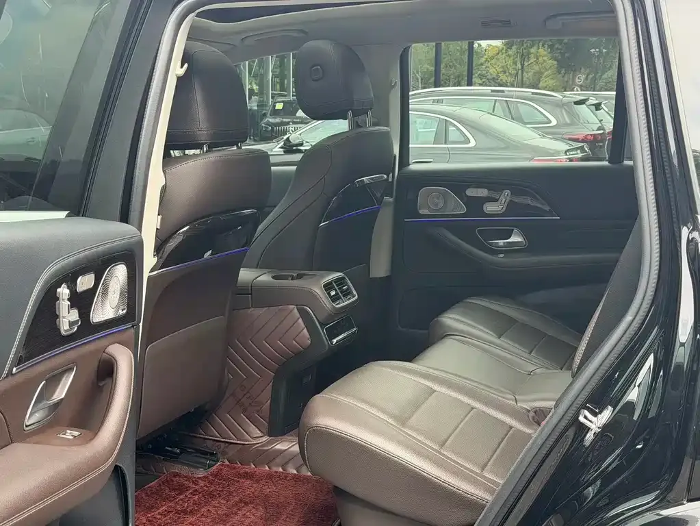 Mercedes-Benz GLS — фото 5