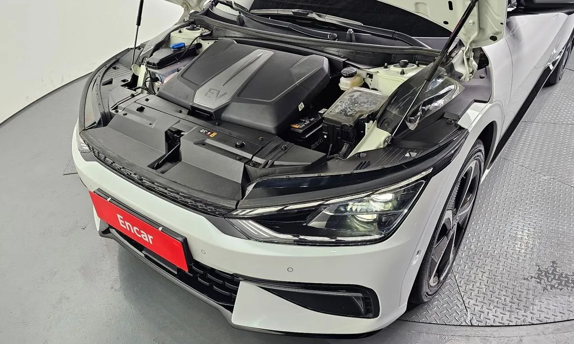 Kia EV6 — фото 5
