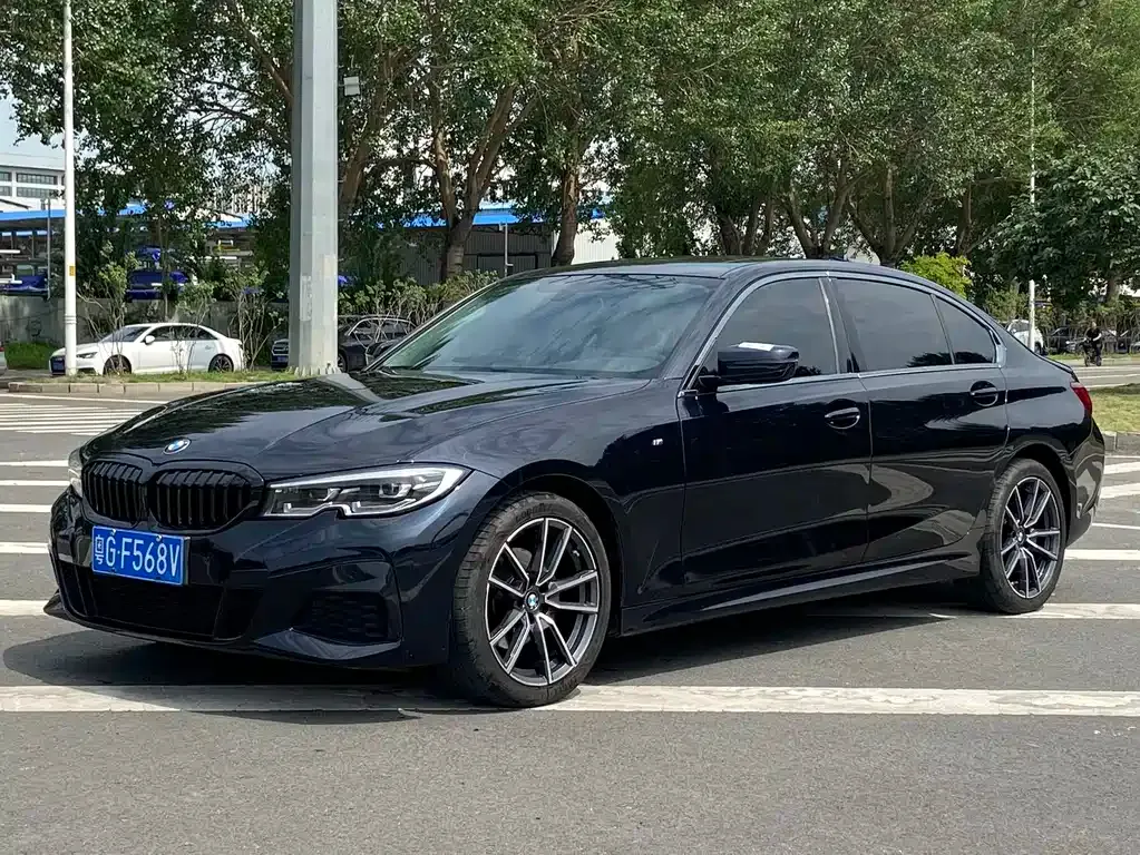 BMW 3 Series — фото 1