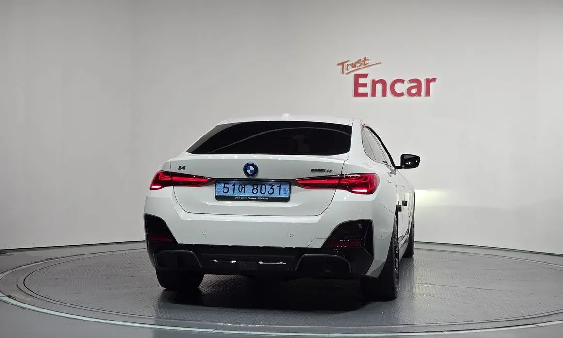 BMW i4 — фото 2