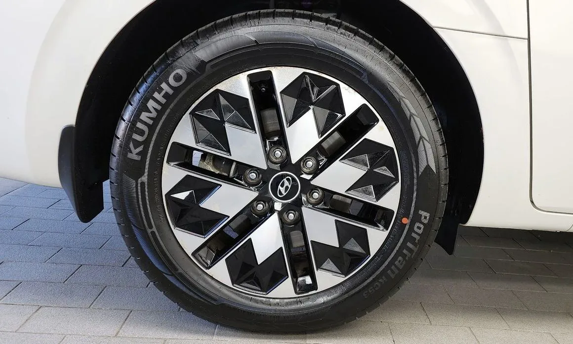 Hyundai Staria — фото 10