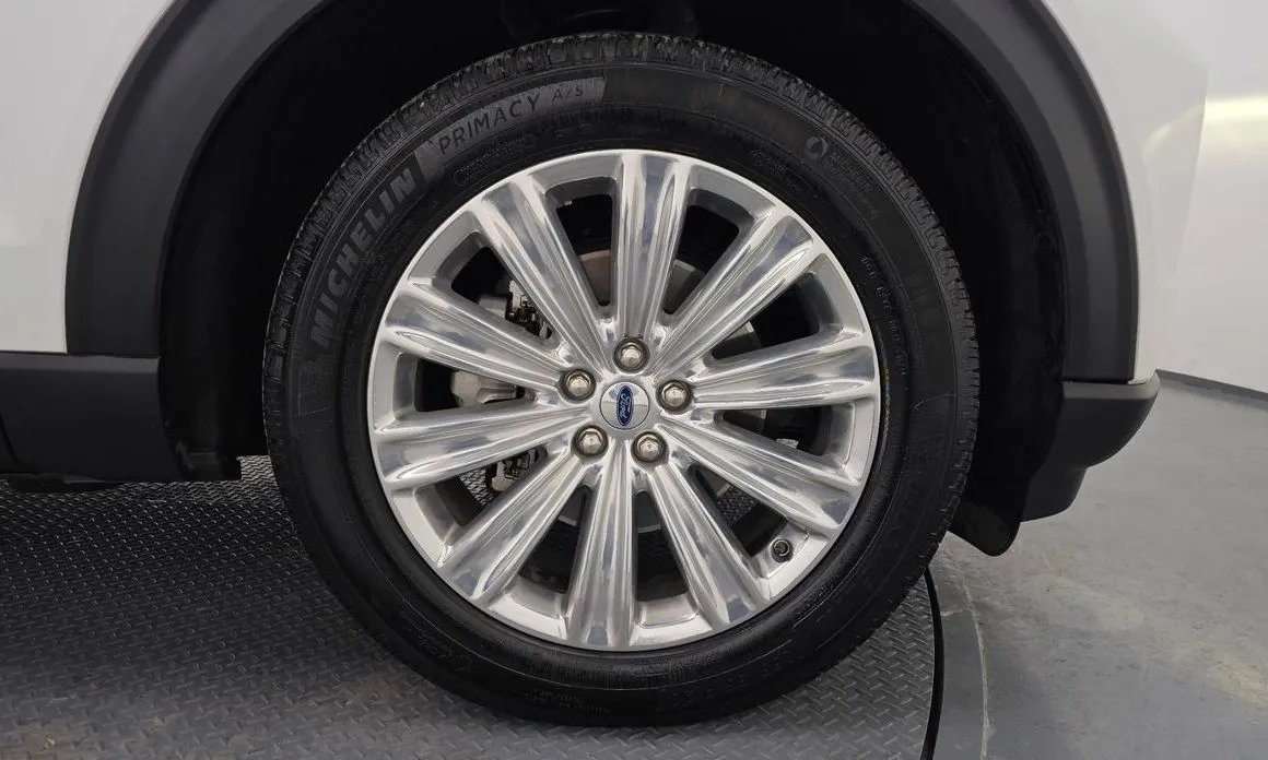 Ford Explorer — фото 10