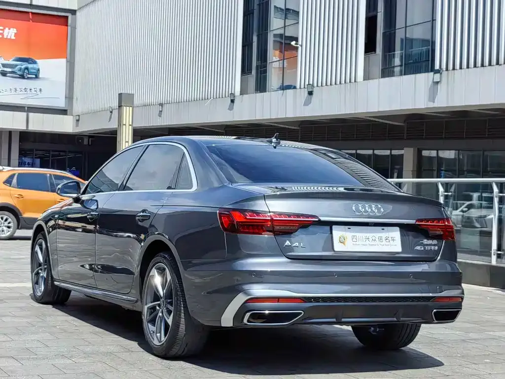 Audi A4L — фото 10
