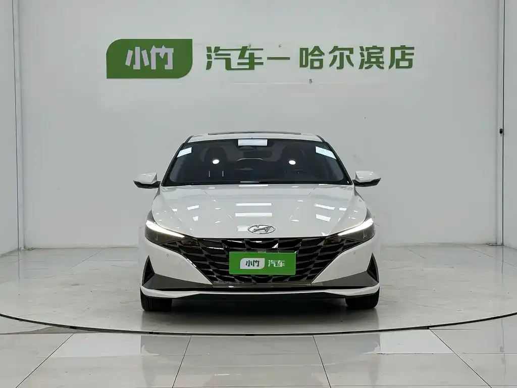 Hyundai Elantra — фото 9