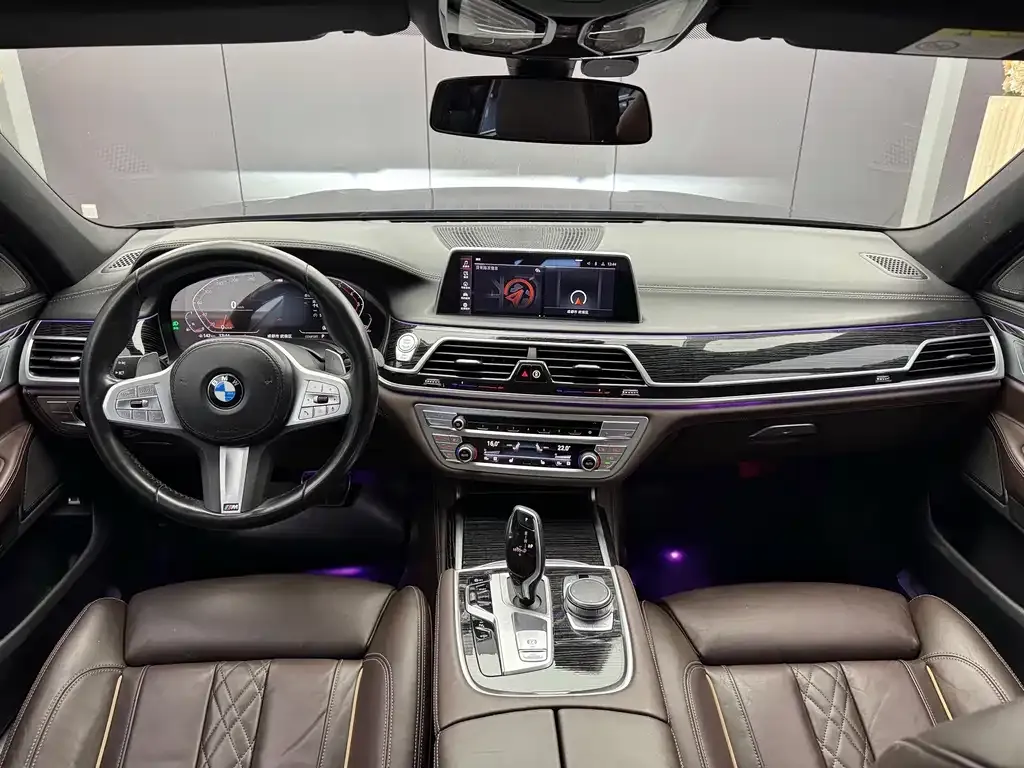 BMW 7 Series — фото 3