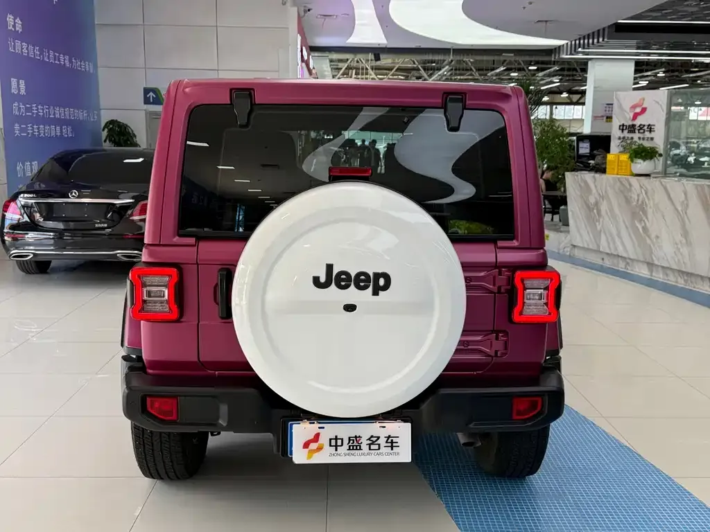 Jeep Wrangler — фото 2