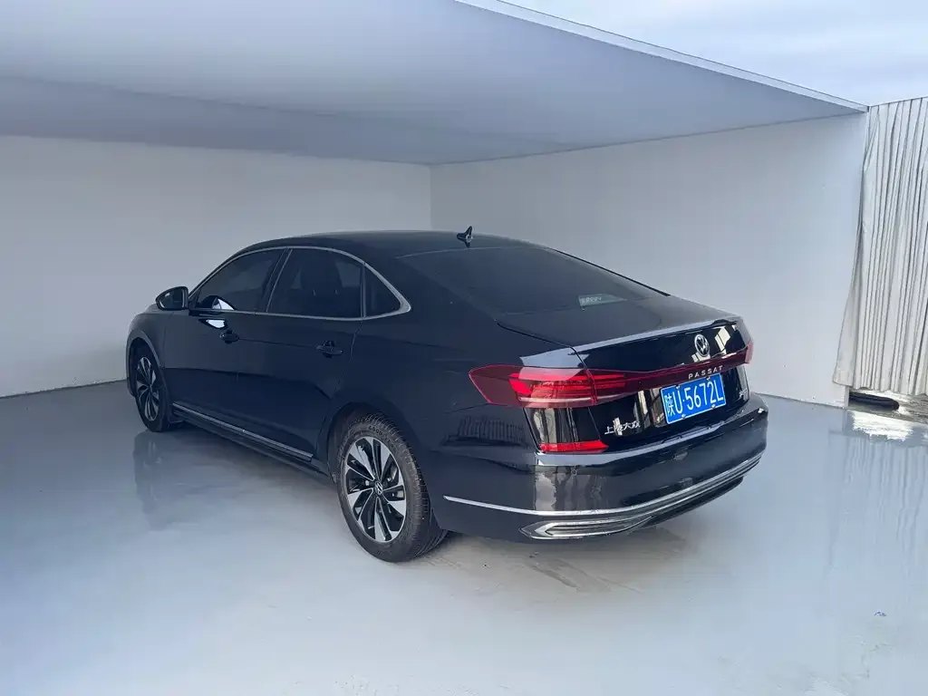 Volkswagen Passat — фото 3