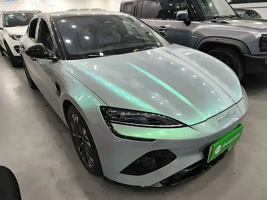 BYD Seal — фото 8