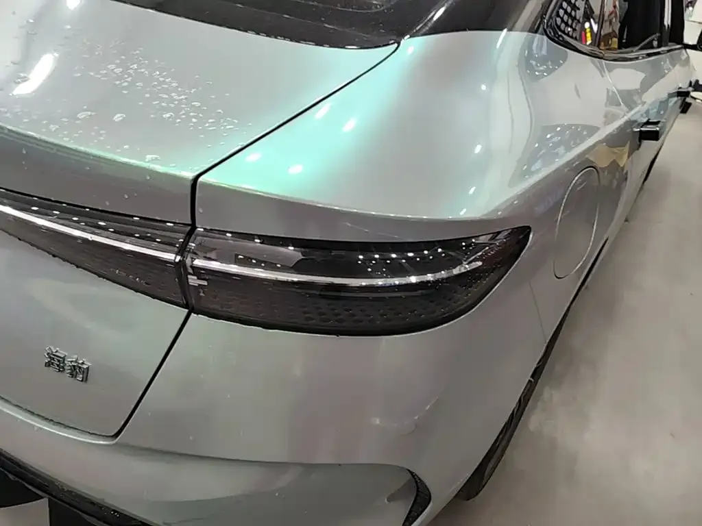 BYD Seal — фото 2