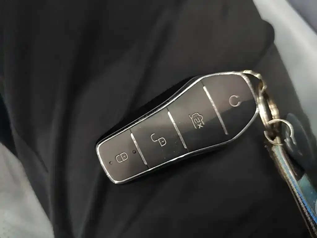 BYD Seal — фото 6