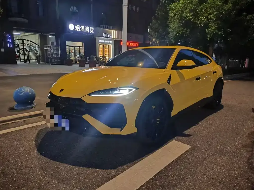 Lamborghini Urus SE — фото 1