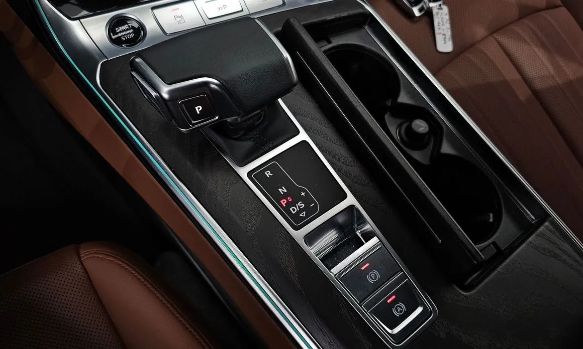 Audi A6 — фото 7