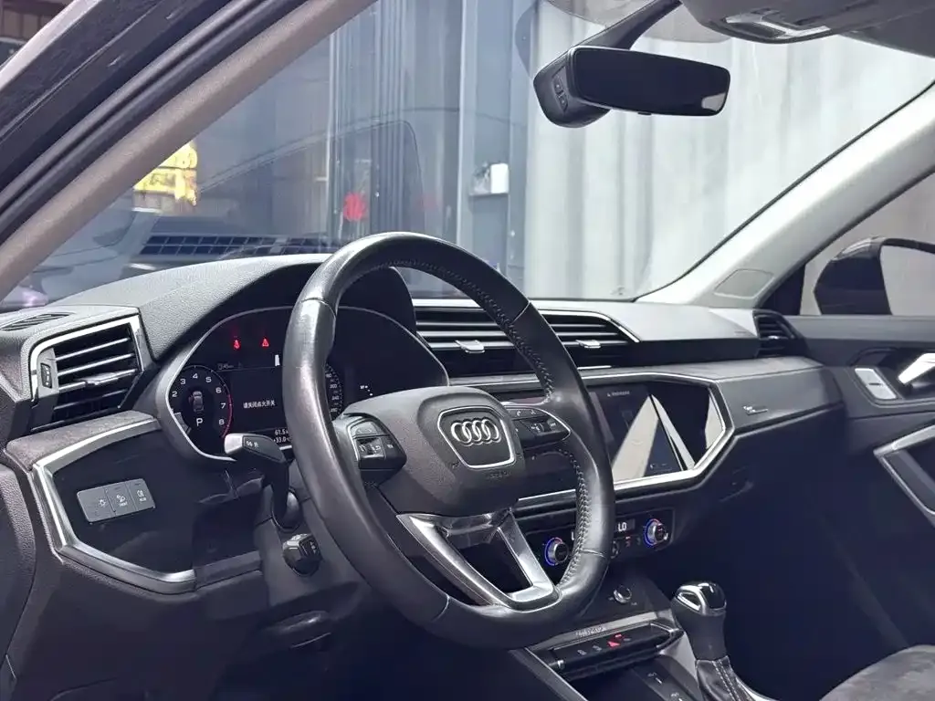Audi Q3 — фото 4