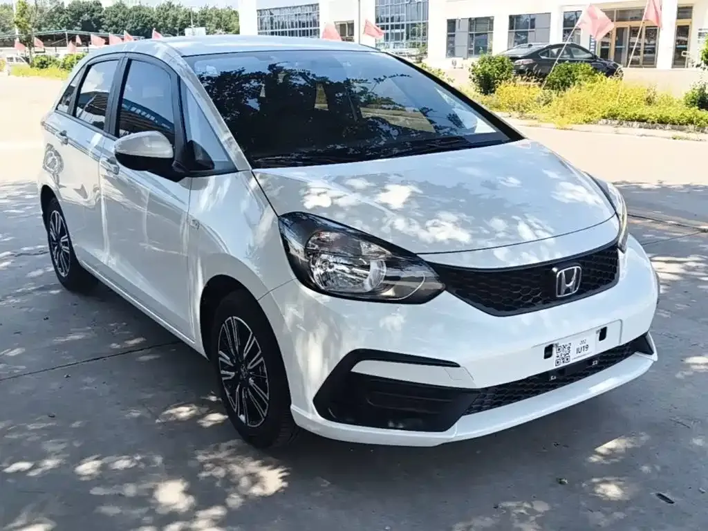 Honda Fit — фото 9