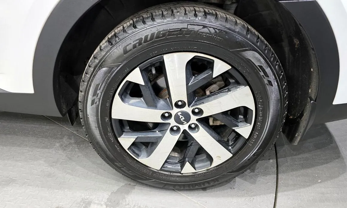 Kia Sorento — фото 9