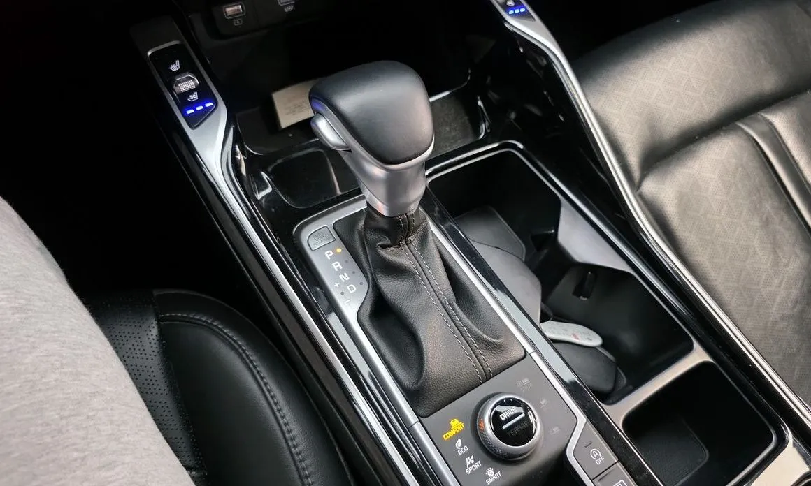 Kia Sorento — фото 10