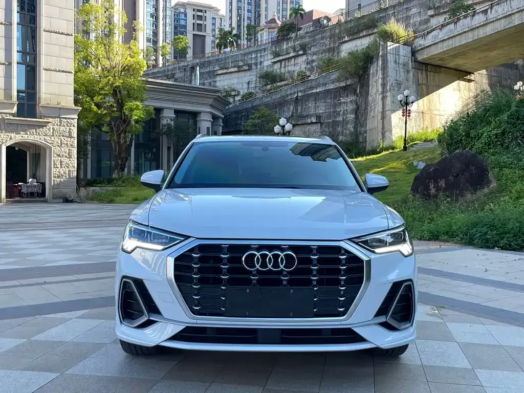 Audi Q3 — фото 4