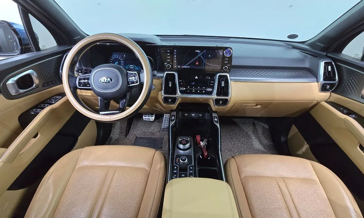 Kia Sorento — фото 7