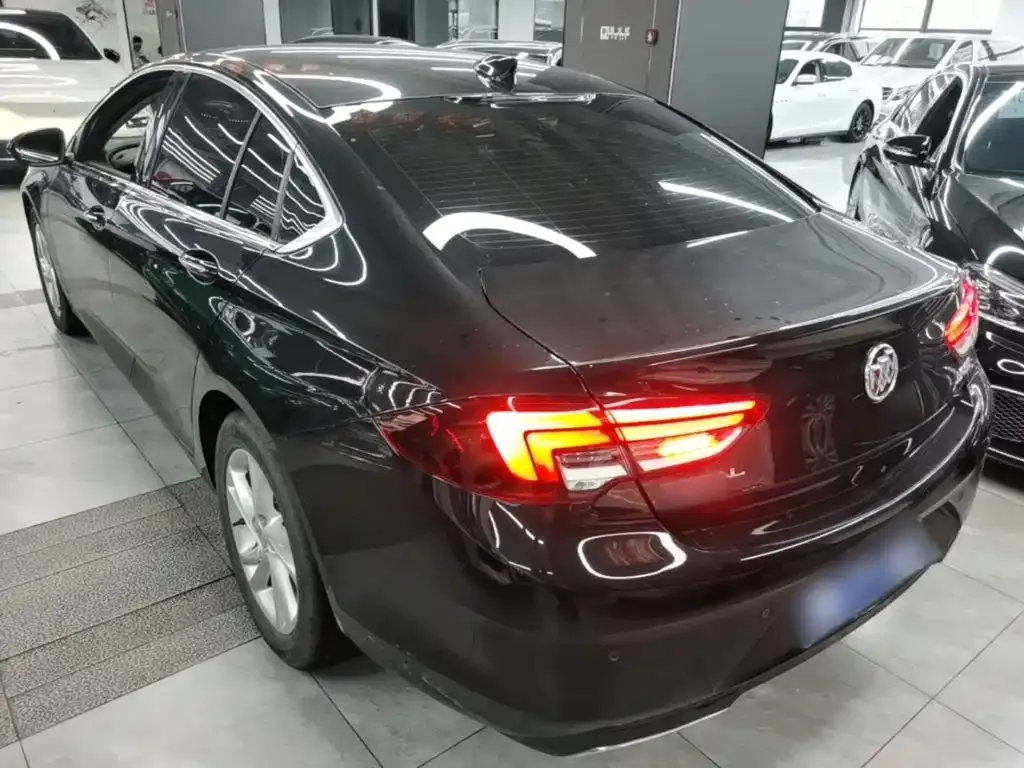 Buick Regal — фото 7