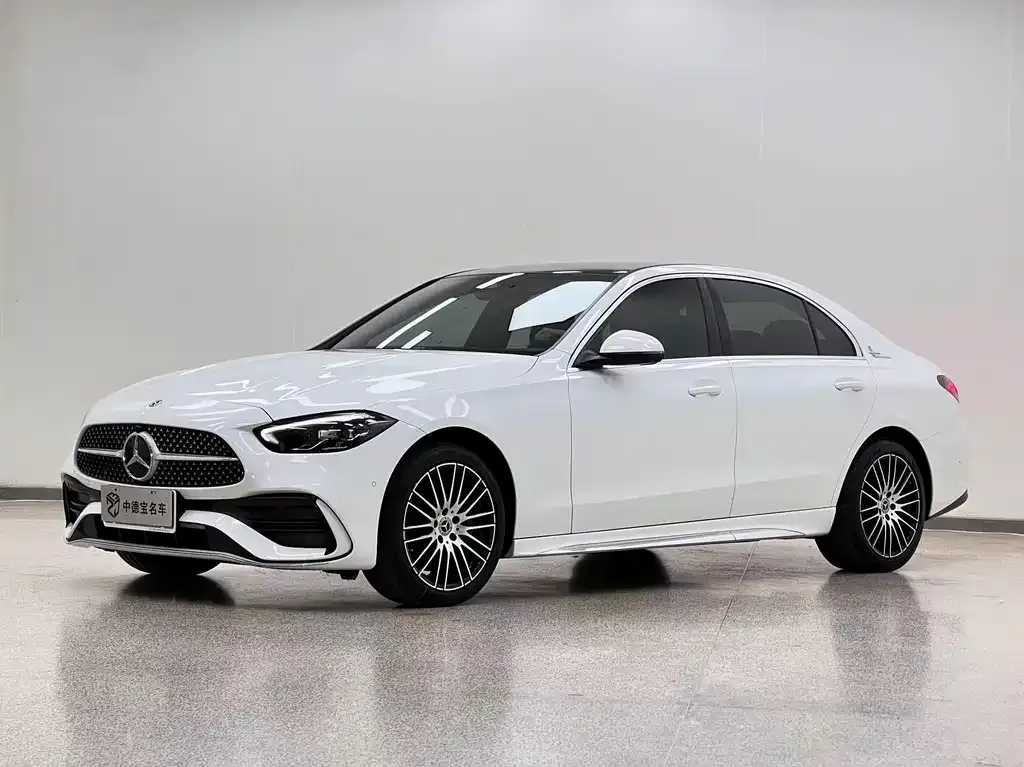Mercedes-Benz C-Class — фото 1