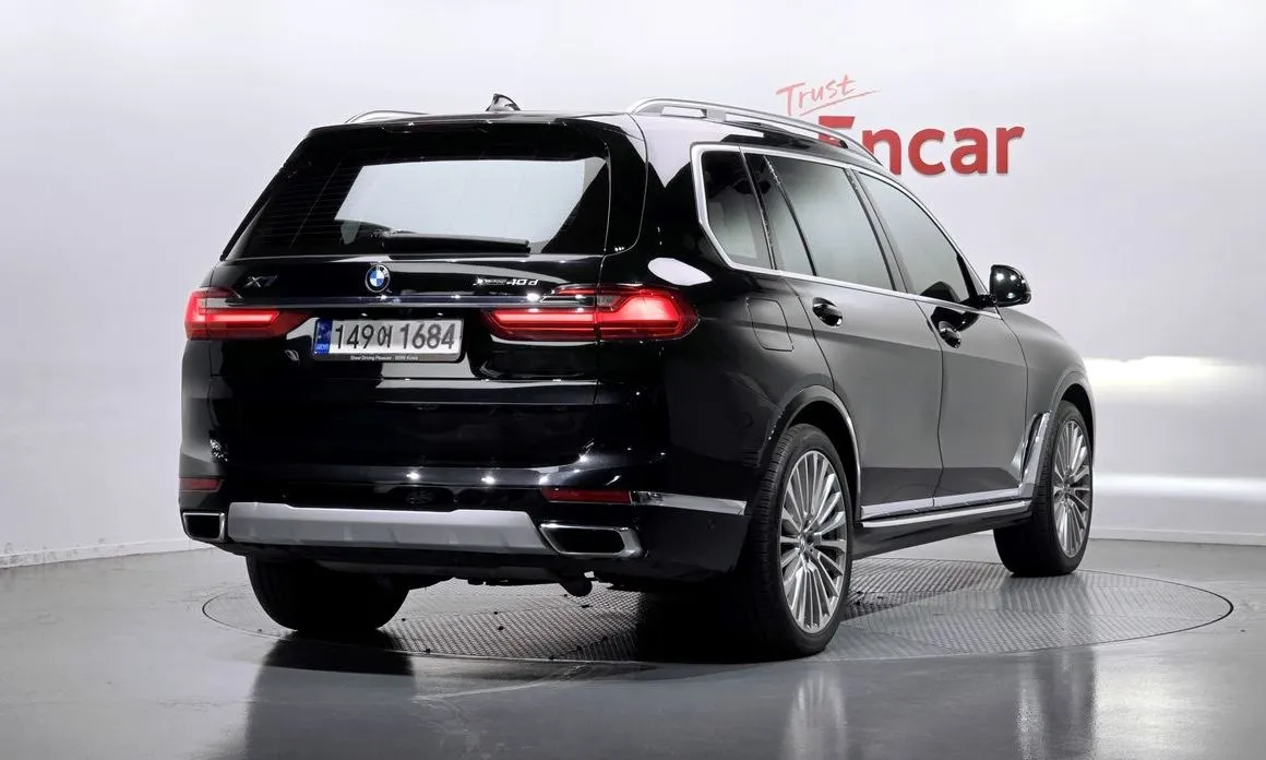 BMW X7 — фото 6