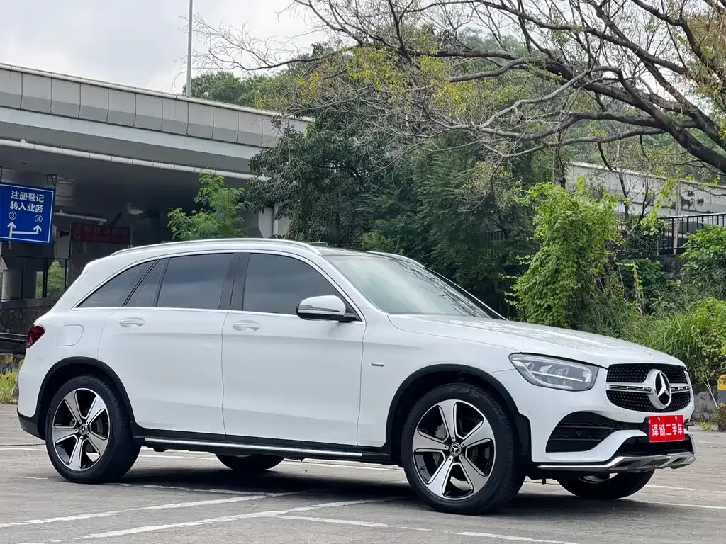 Mercedes-Benz GLC — фото 8