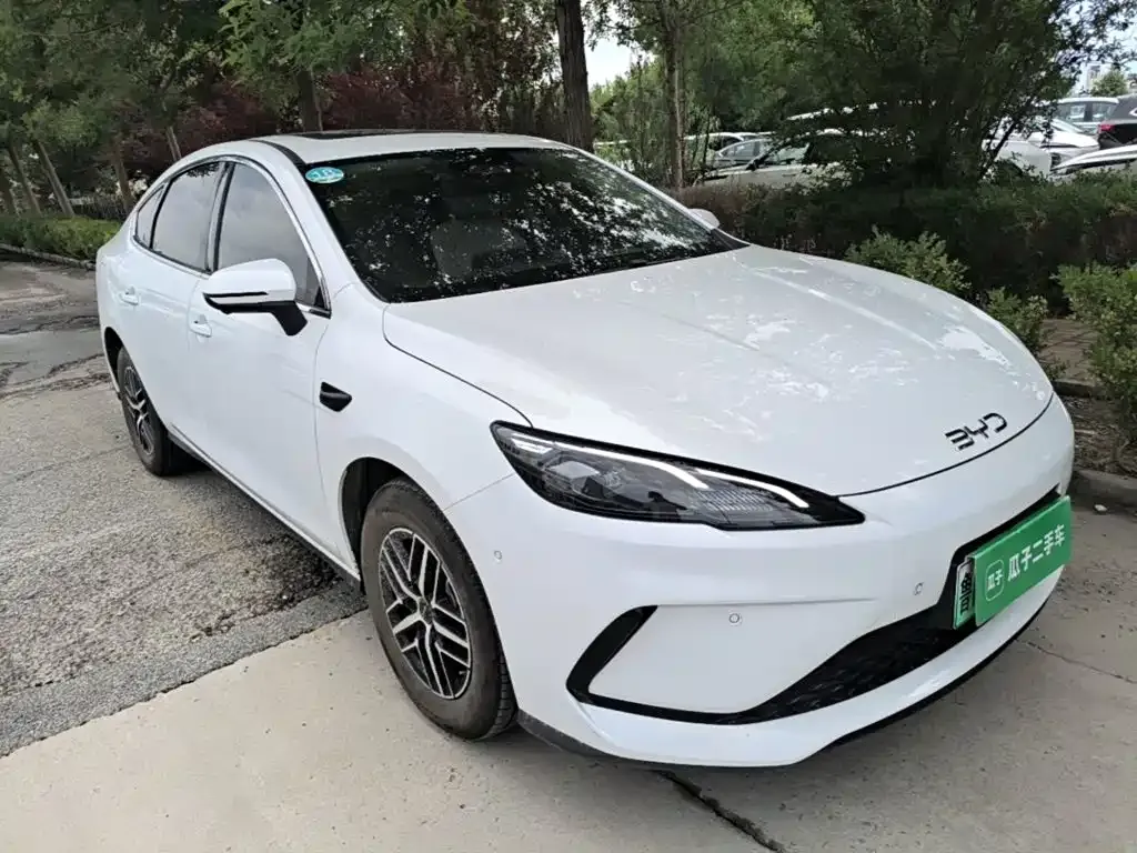 BYD Seal 05 DM-i — фото 9