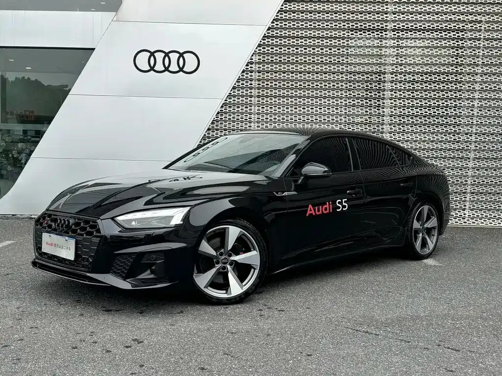 Audi S5 — фото 1