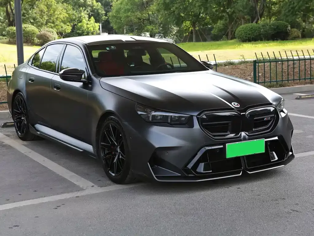BMW M5 New Energy — фото 9