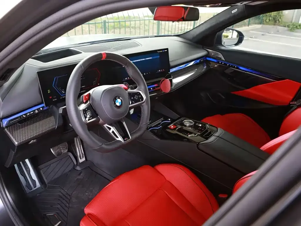 BMW M5 New Energy — фото 4