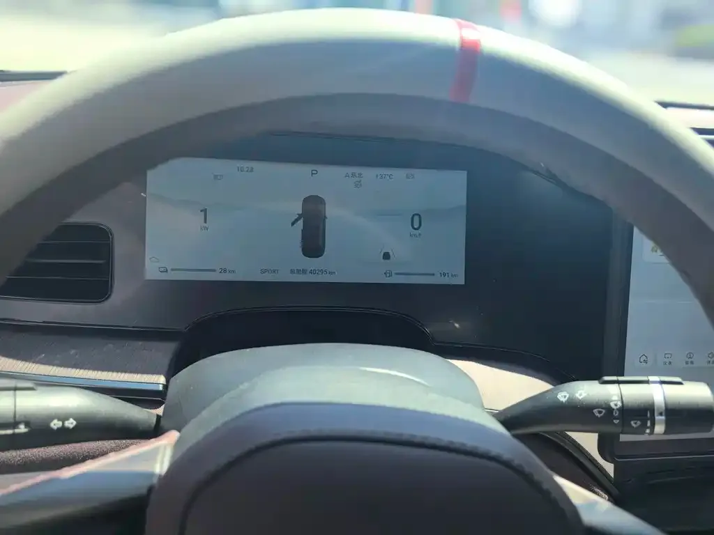 BYD Seal — фото 3
