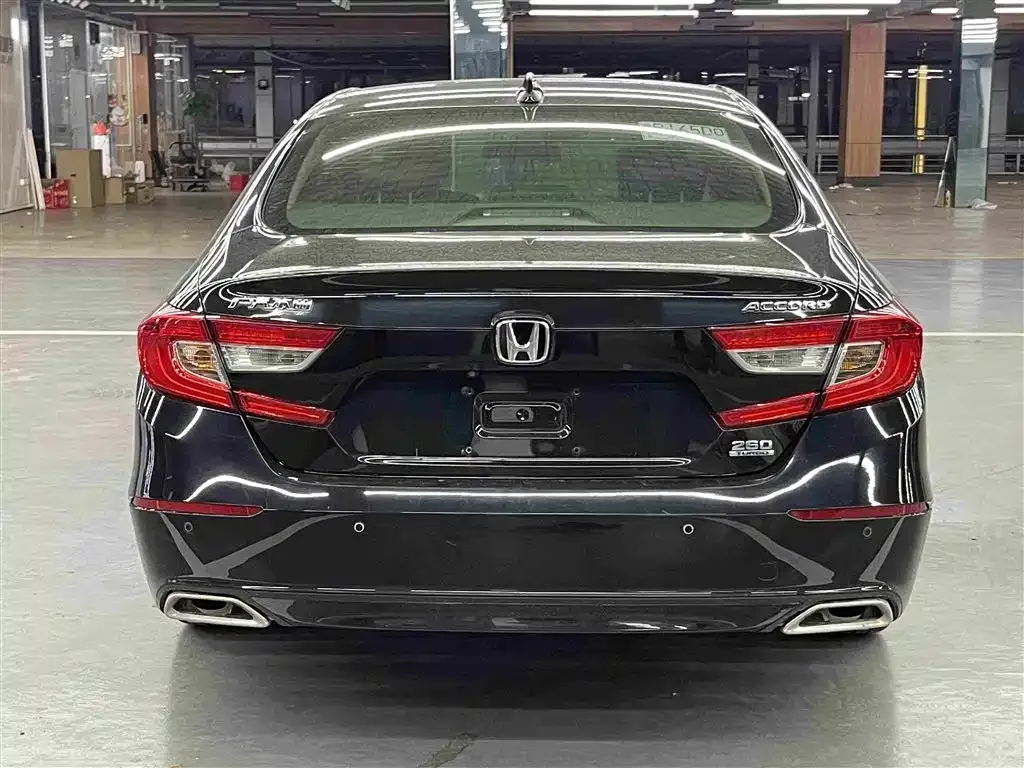 Honda Accord — фото 6