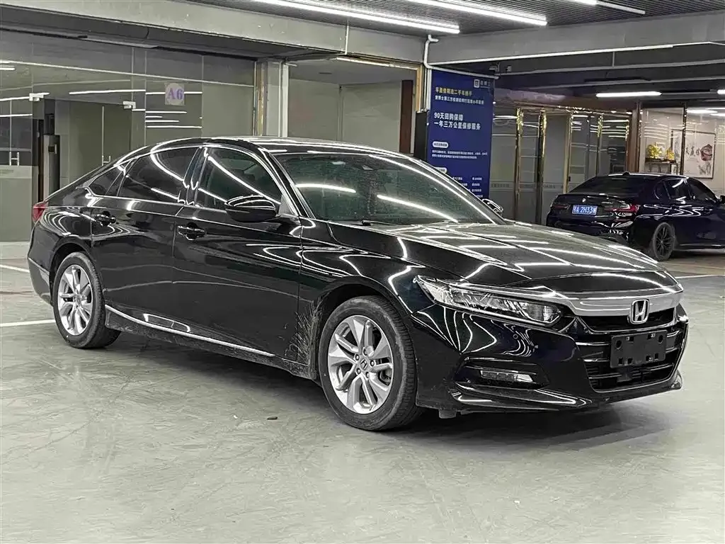 Honda Accord — фото 4